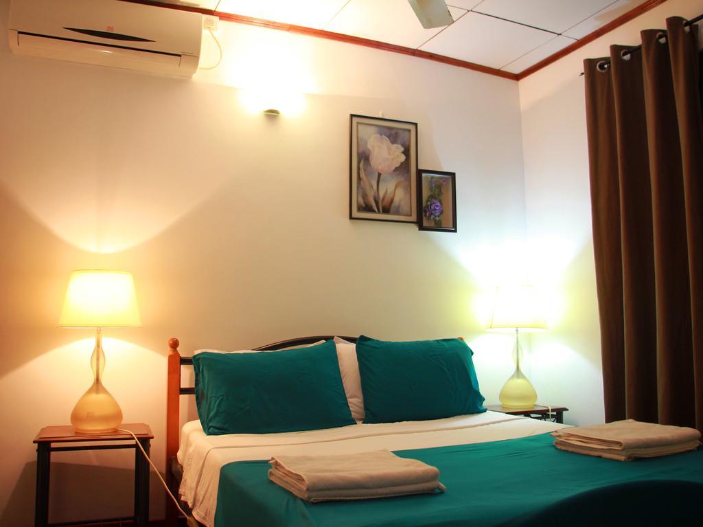 Marina Resort Mirissa Bagian luar foto