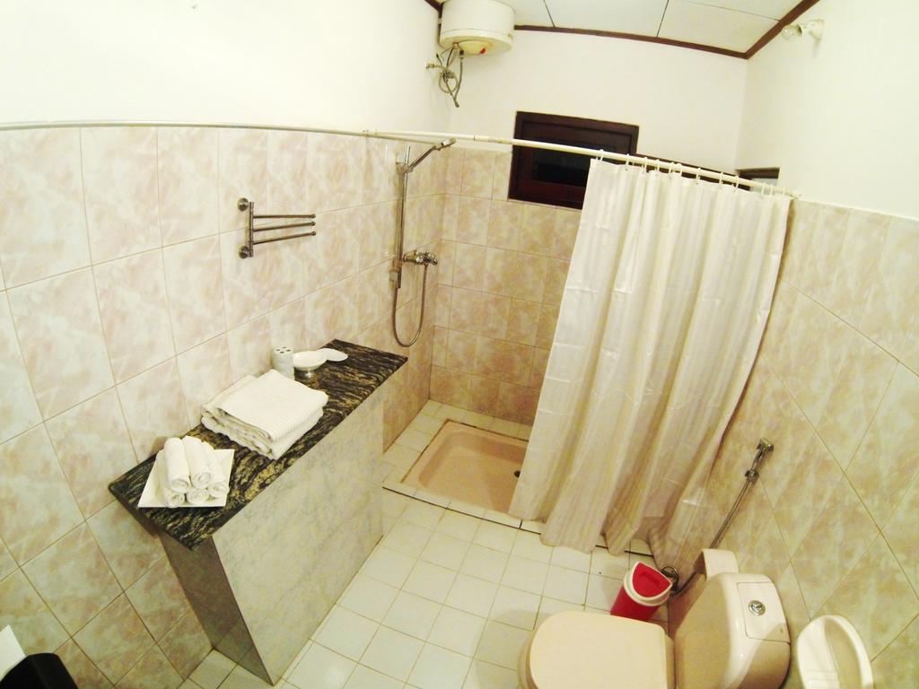Marina Resort Mirissa Bagian luar foto