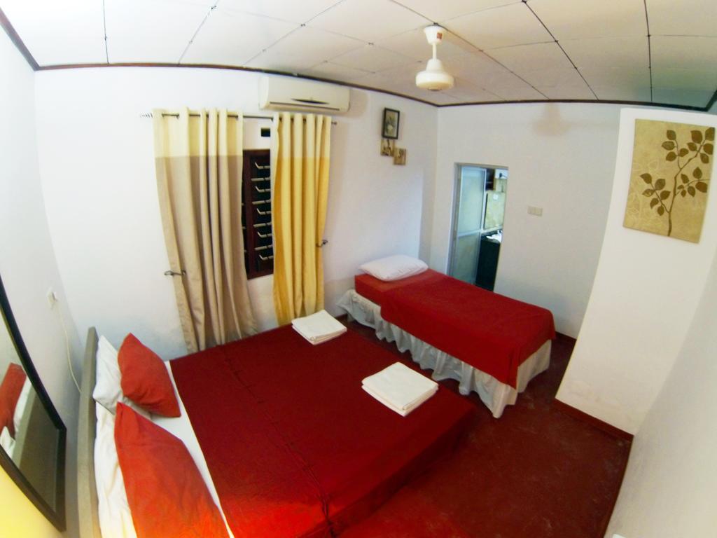 Marina Resort Mirissa Bagian luar foto